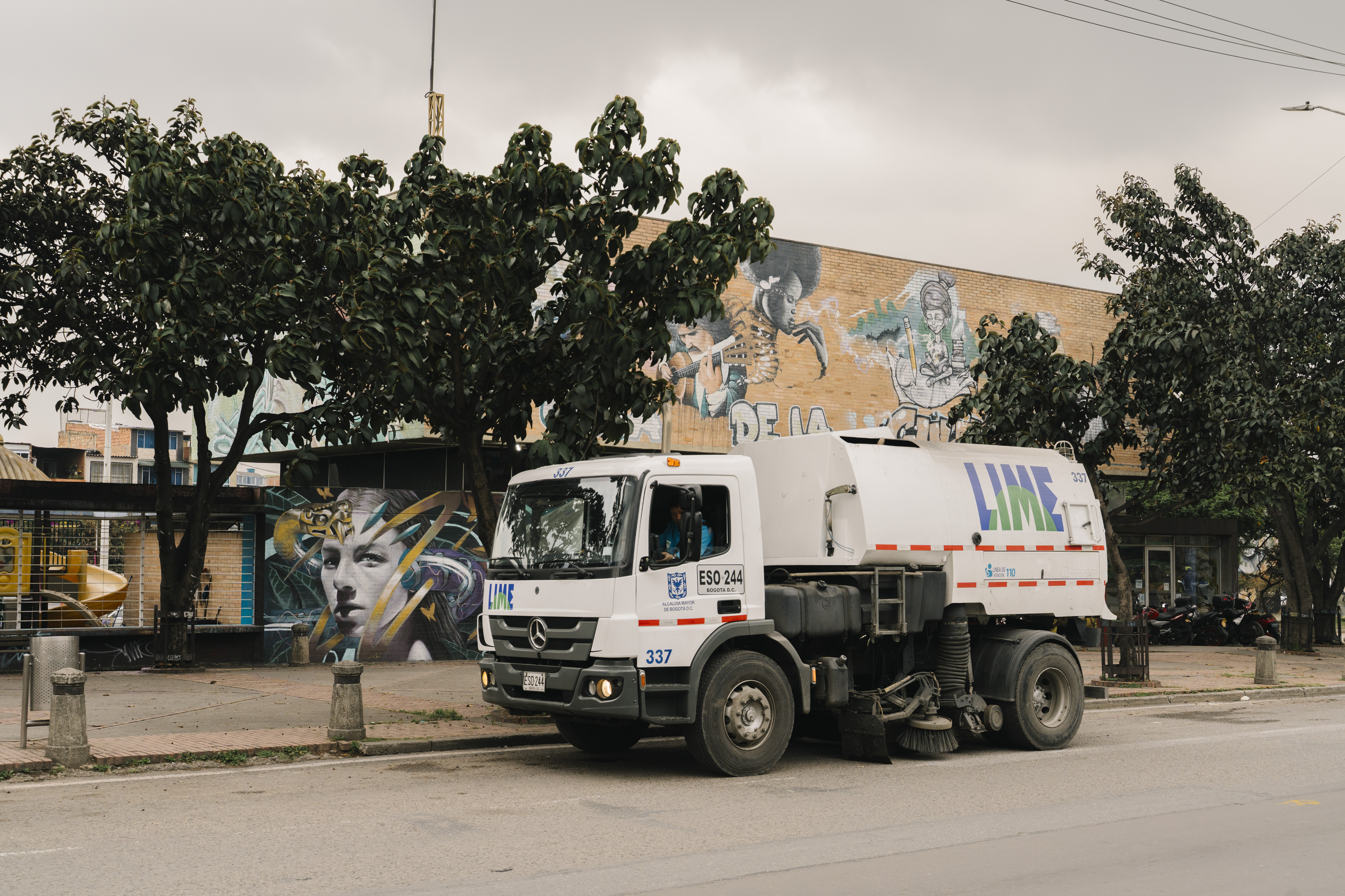 Barrido Mecánico en Casa de la Cultura